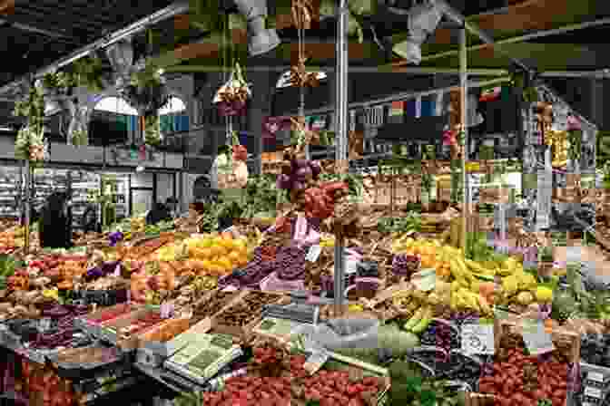 A Bustling Food Market In Florence, Offering A Vibrant Taste Of Local Cuisine Insight Guides Pocket Florence (Travel Guide EBook) (Insight Pocket Guides)